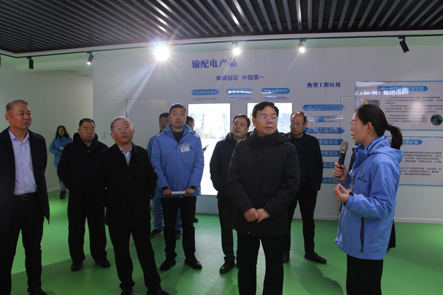 中國石化河南石油分公司總經理李秀山一行蒞臨海博测评電氣參觀考察2-2.png